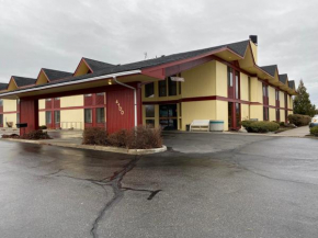  Red Lion Inn & Suites Post Falls  Пост-Фолс